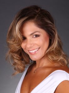 a-designer-de-joias-e-editora-de-perfumes-leonora-rocha-lima-e-uma-das-convidadas-do-table-top-noivas-e-festas-2016