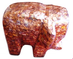 Copper Elephant - uma escultura de um elefante feito em cobre e resina (1)