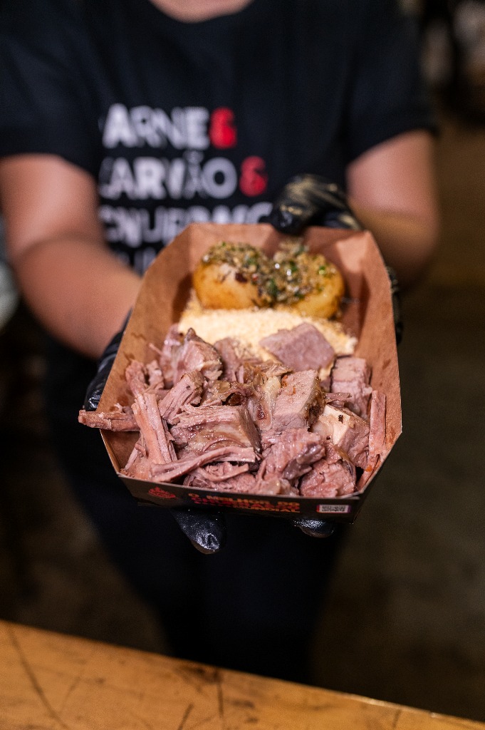 Chão e Brasa transforma estacionamento do Goiânia Shopping em palco para a cultura do churrasco